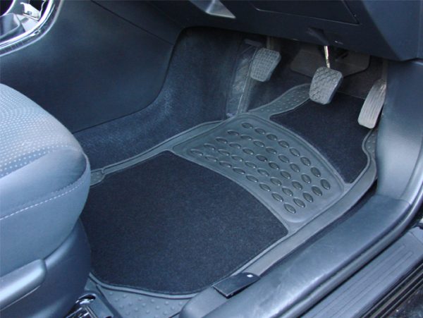 6304 car mat in use