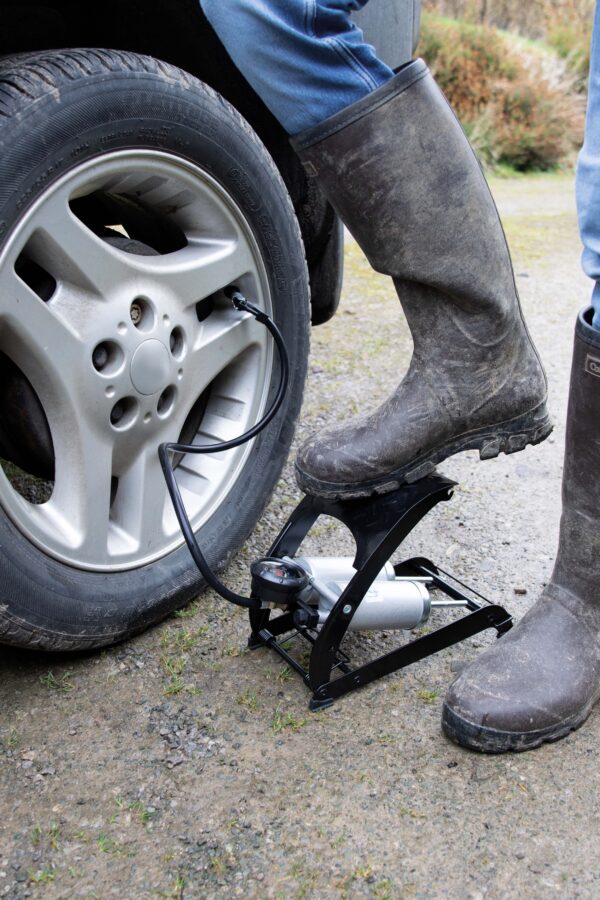 MP791 Double Heavy Duty Foot Pump - Image 7