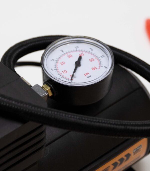 MP7942 12V Emergency Air Compressor - Image 3