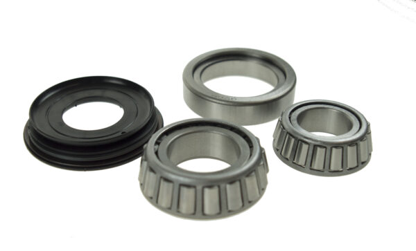 MP1824 Taper Bearing Kit - 30204 & 30206 Display Packed - Image 2