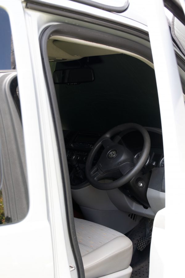 MP6612 External Blackout Screen For Volkswagen T5/T6 Campervans - Image 3
