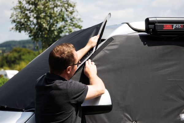 MP6612 External Blackout Screen For Volkswagen T5/T6 Campervans - Image 9