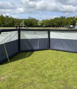 MP9526 3 Panel Inflatable Windbreak (Single Point Inflation)
